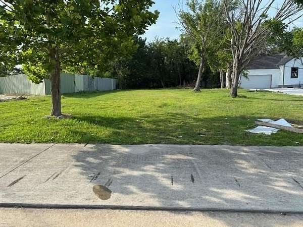 0.26 Acres of Land for Sale in Baytown, Texas