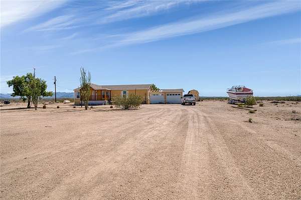 38 Acres of Recreational Land with Home for Sale in Yucca, Arizona
