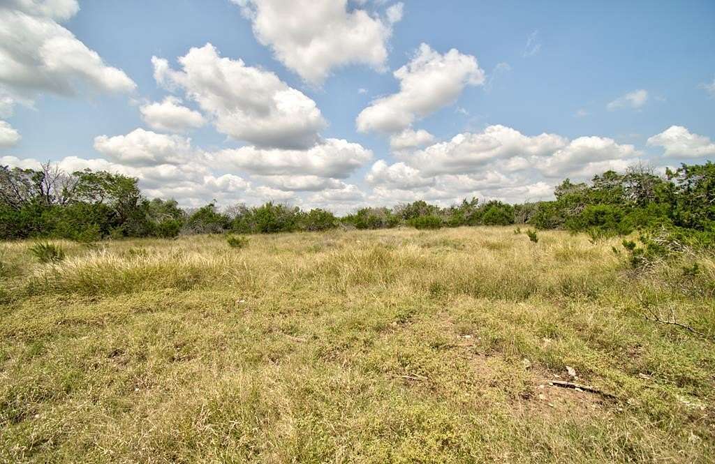5 Acres of Land for Sale in Mountain Home, Texas