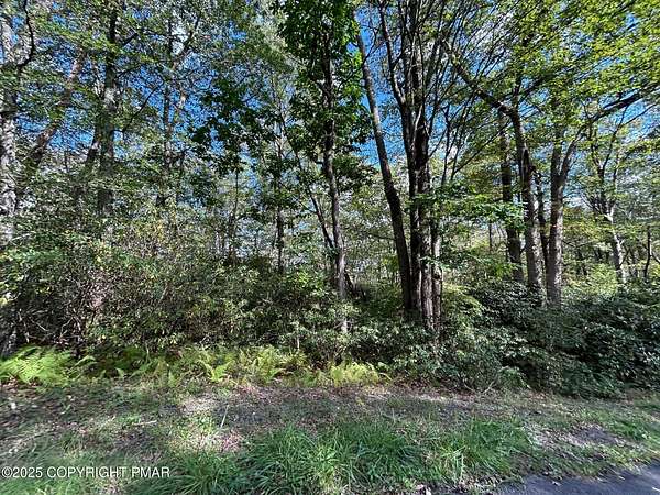1.23 Acres of Residential Land for Sale in Jim Thorpe, Pennsylvania