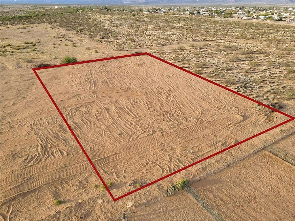 1 Acre of Residential Land for Sale in Golden Valley, Arizona
