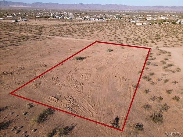 1.18 Acres of Residential Land for Sale in Golden Valley, Arizona