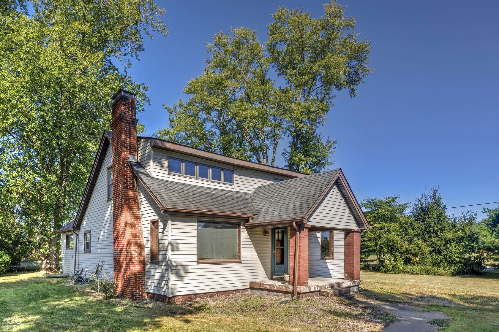 5.5 Acres of Residential Land with Home for Sale in Columbus, Indiana