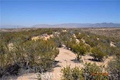 18 Acres of Land for Sale in Hesperia, California