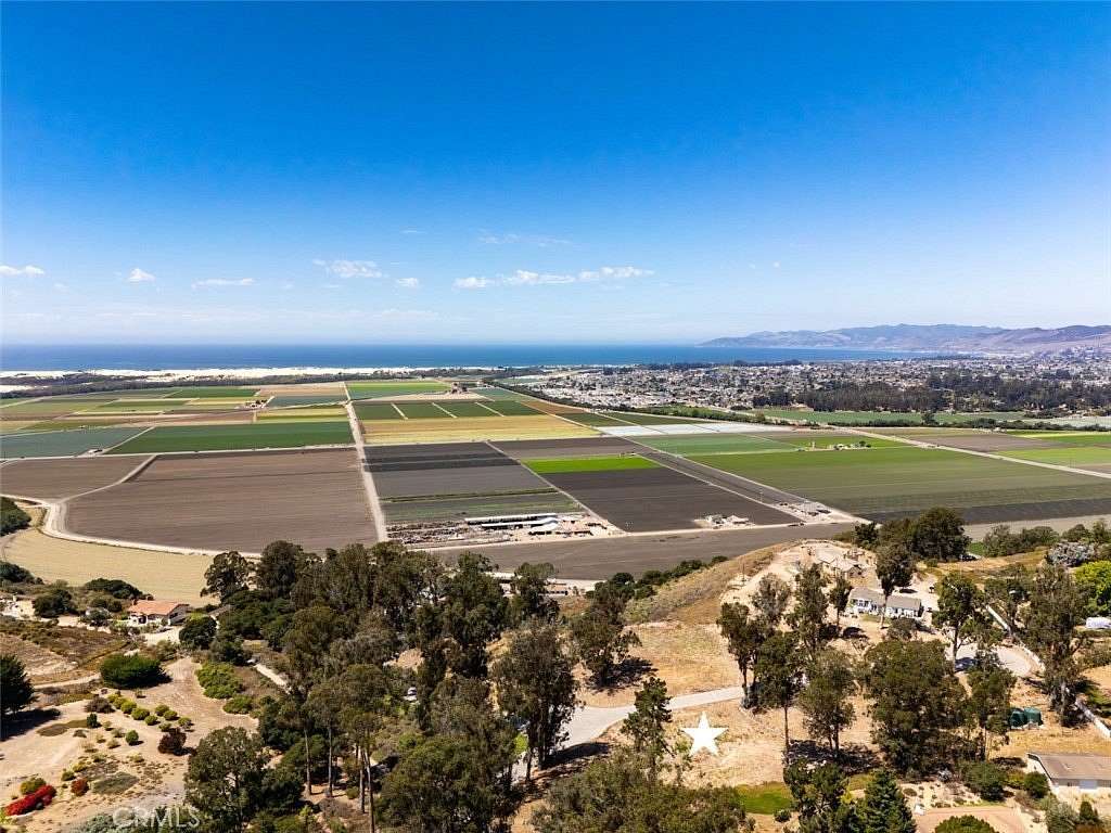 3 Acres of Residential Land for Sale in Arroyo Grande, California