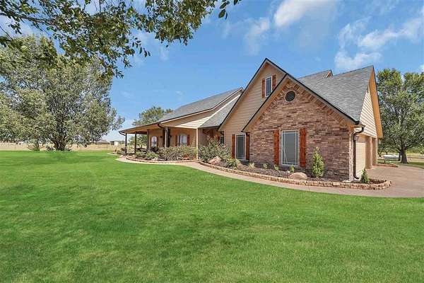 10 Acres of Residential Land with Home for Sale in Lawton, Oklahoma