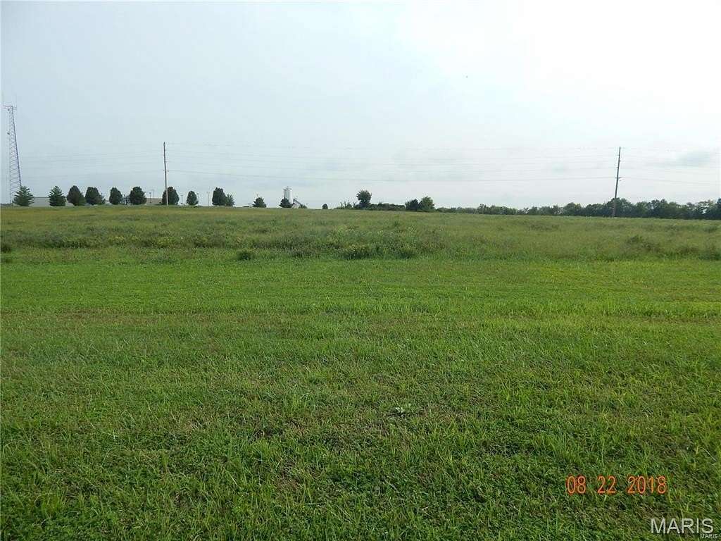 1.38 Acres of Residential Land for Sale in Waterloo, Illinois