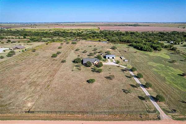 10 Acres of Residential Land for Sale in Lawton, Oklahoma