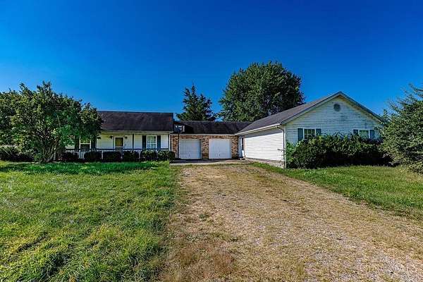 10 Acres of Improved Land for Sale in Milford Township, Ohio