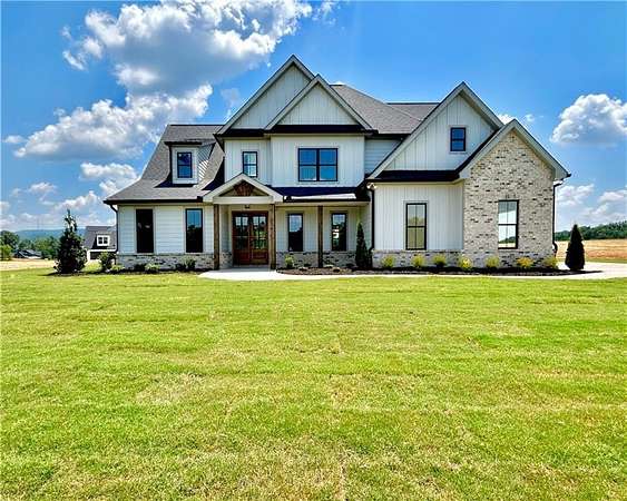 2 Acres of Residential Land with Home for Sale in Rydal, Georgia