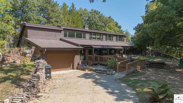 3.4 Acres of Residential Land with Home for Sale in Warsaw, Missouri