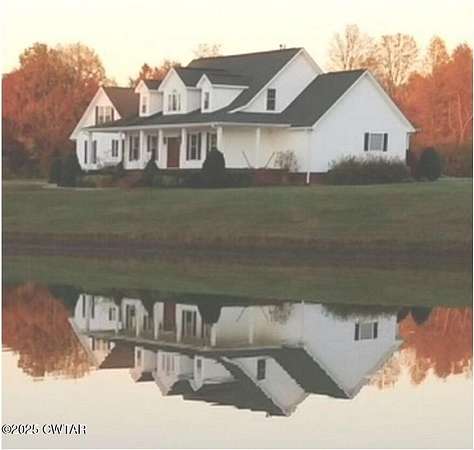 4.23 Acres of Residential Land with Home for Sale in Union City, Tennessee