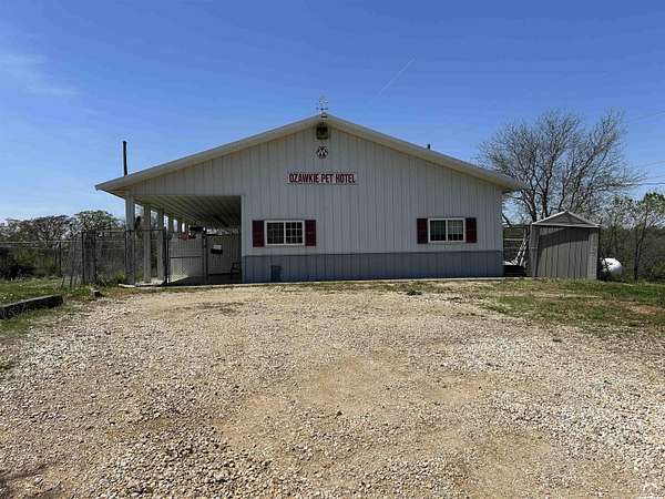 10.1 Acres of Recreational Land for Sale in Ozawkie, Kansas