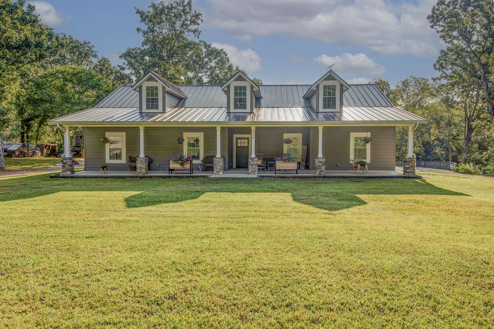 10 Acres of Recreational Land with Home for Sale in Billings, Missouri