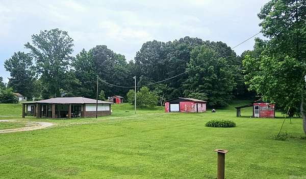 2 Acres of Residential Land with Home for Sale in Jonesboro, Arkansas
