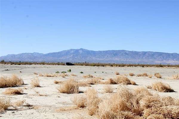 5 Acres of Residential Land for Sale in Phelan, California