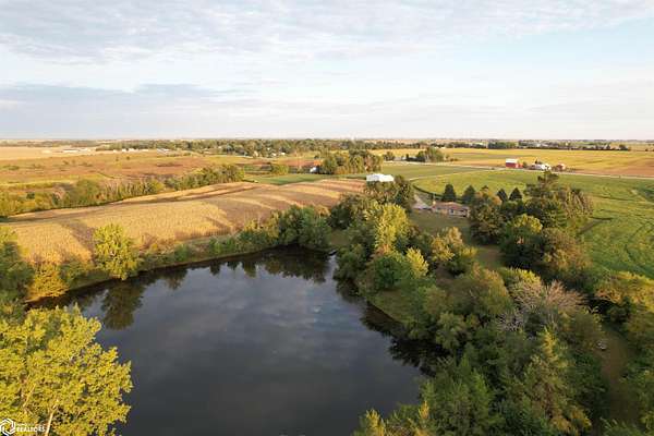 93.1 Acres of Land with Home for Sale in Winfield, Iowa