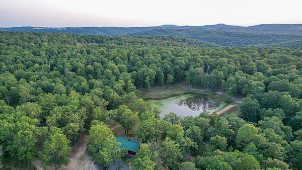 170 Acres of Land with Home for Sale in Leslie, Arkansas