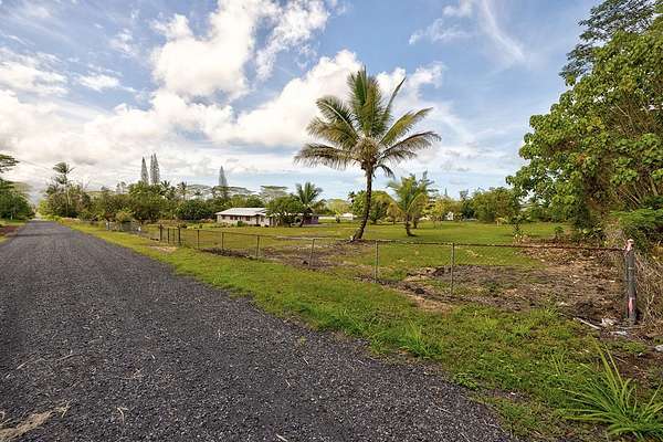 1 Acre of Land for Sale in Keaau, Hawaii