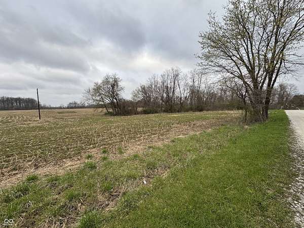 27.2 Acres of Agricultural Land for Sale in Greencastle, Indiana