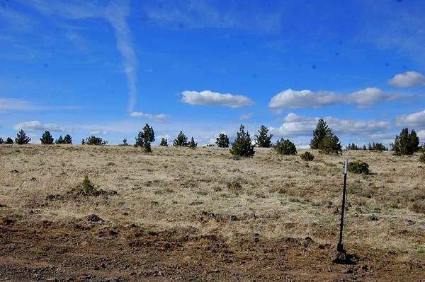 5 Acres of Land for Sale in Prineville, Oregon