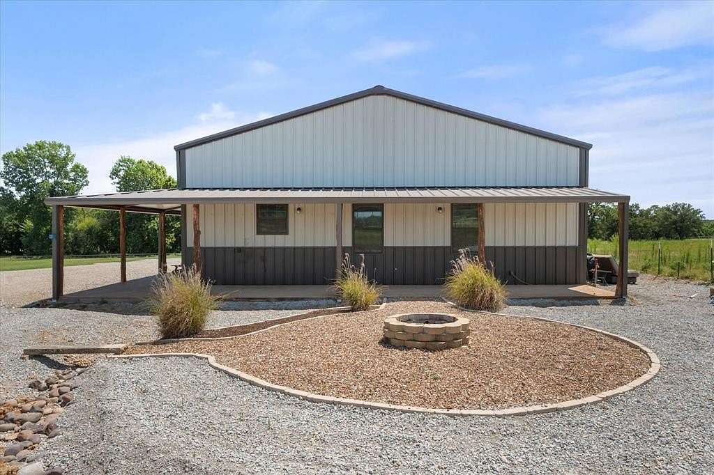 8.86 Acres of Land with Home for Sale in Reno, Texas