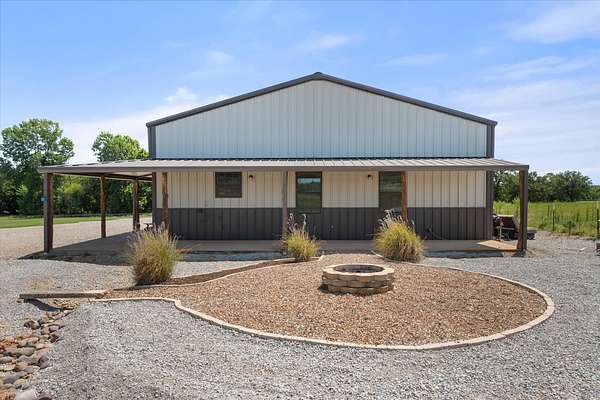 8.86 Acres of Land with Home for Sale in Reno, Texas