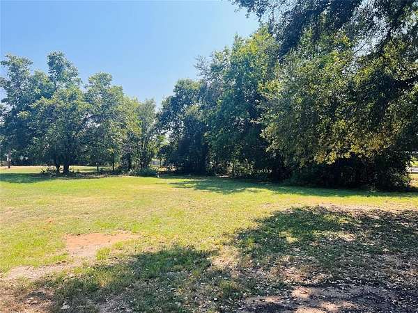 0.2 Acres of Land for Sale in Granbury, Texas