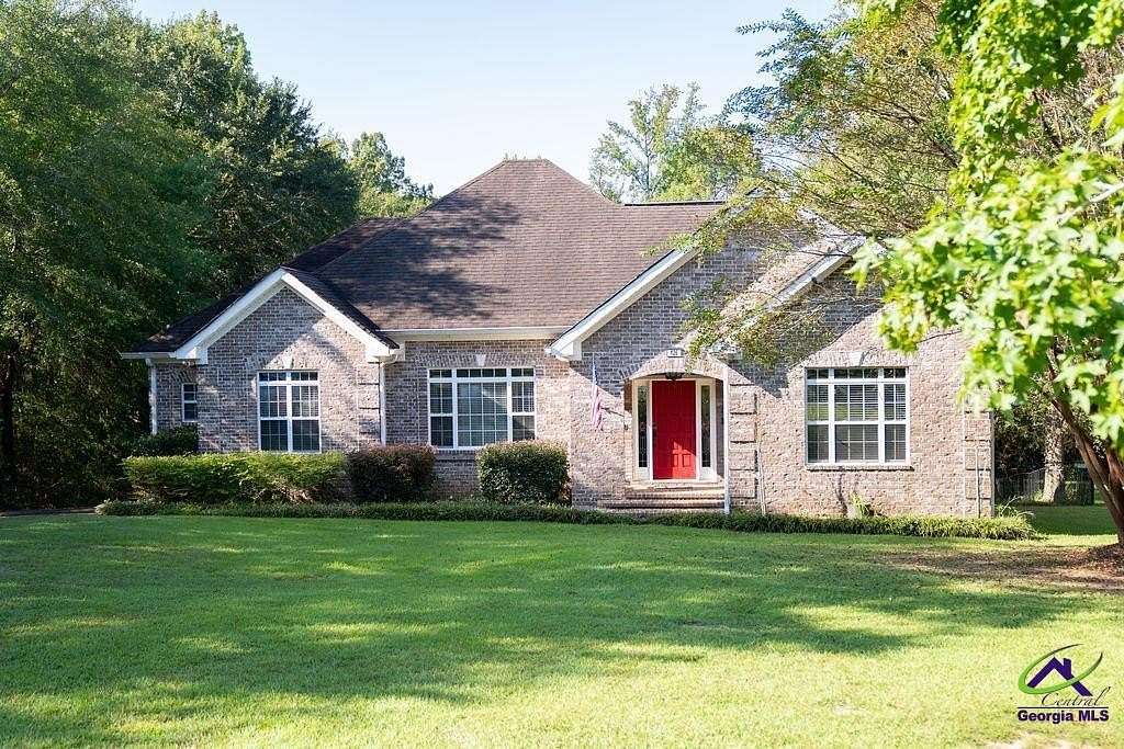 1.68 Acres of Residential Land with Home for Sale in Macon, Georgia