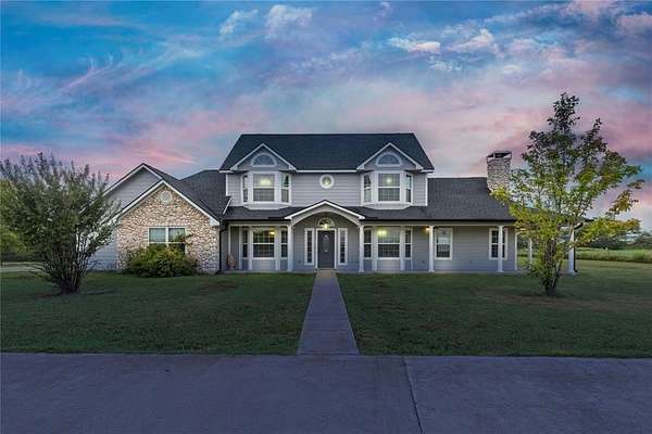 12 Acres of Land with Home for Sale in Ennis, Texas