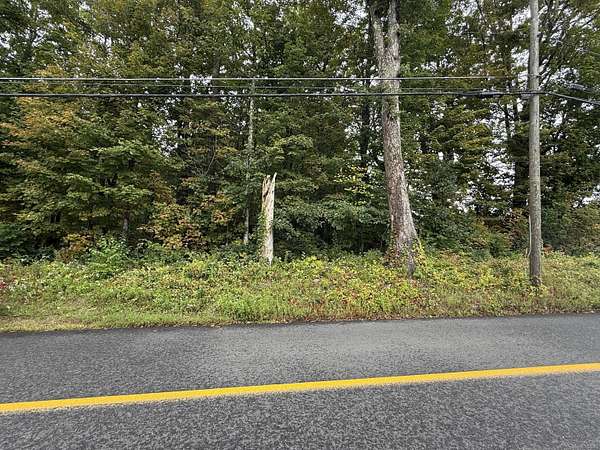 3.67 Acres of Residential Land for Sale in New Hartford, Connecticut