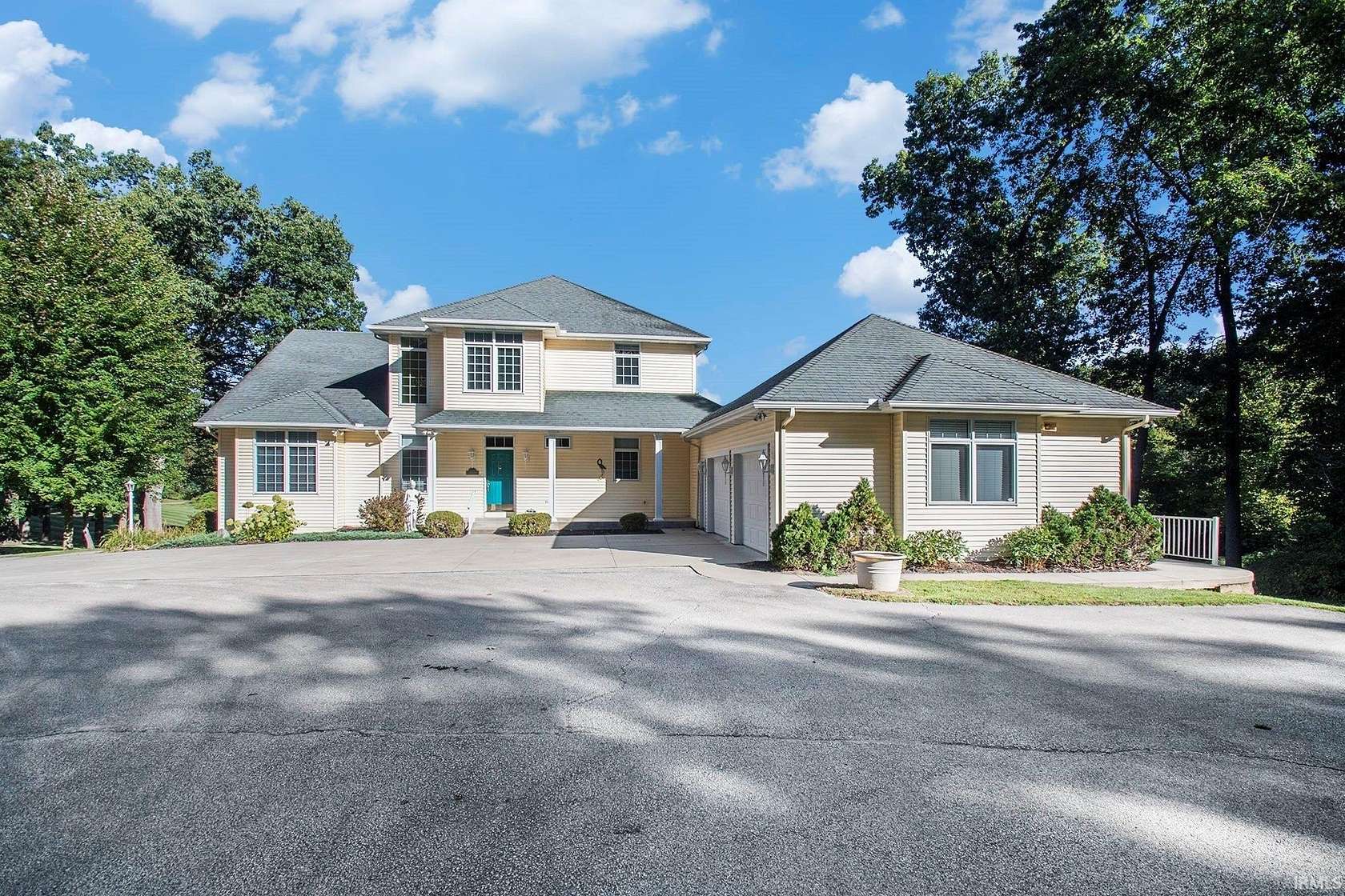 65 Acres of Recreational Land with Home for Sale in Middlebury, Indiana