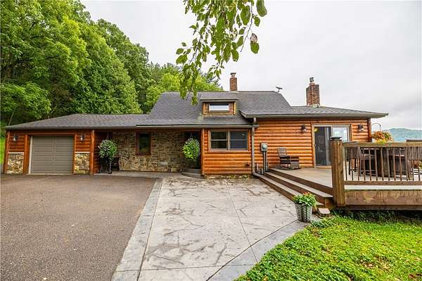 7 Acres of Residential Land with Home for Sale in Alma, Wisconsin