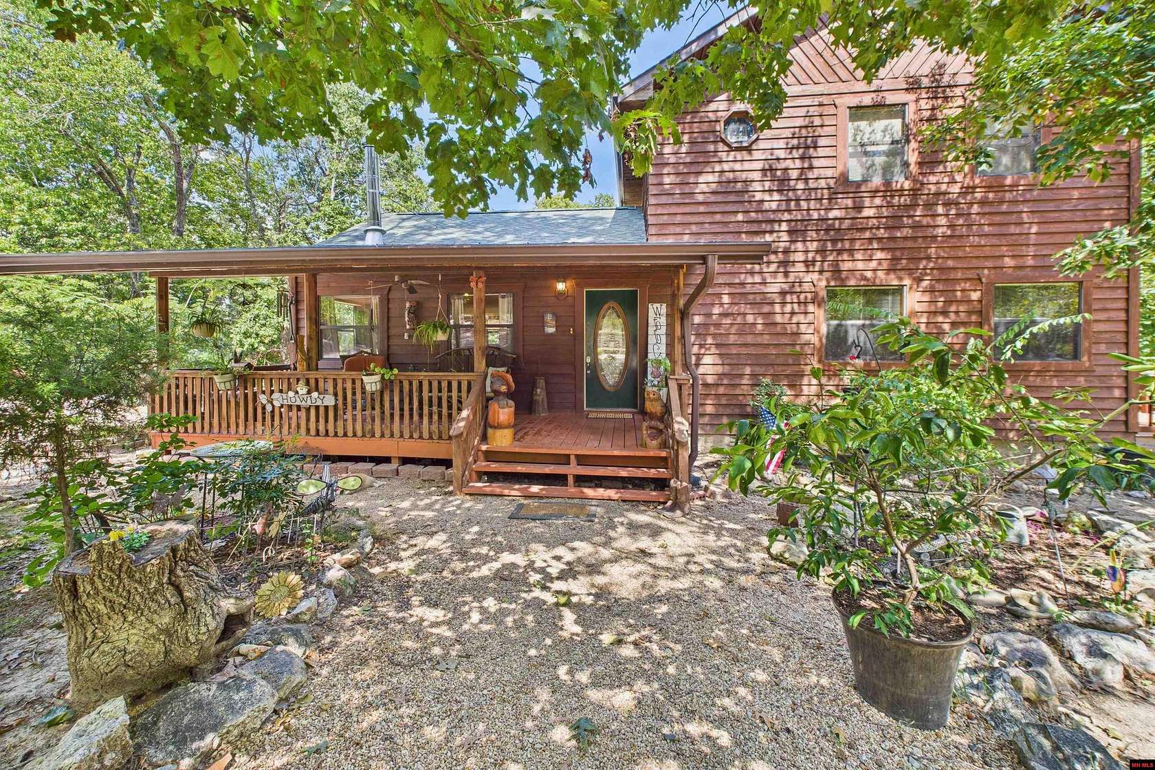 13 Acres of Land with Home for Sale in Flippin, Arkansas