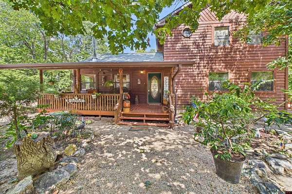 13 Acres of Land with Home for Sale in Flippin, Arkansas