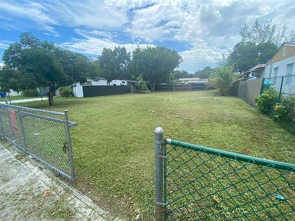 0.15 Acres of Residential Land for Sale in Miami, Florida