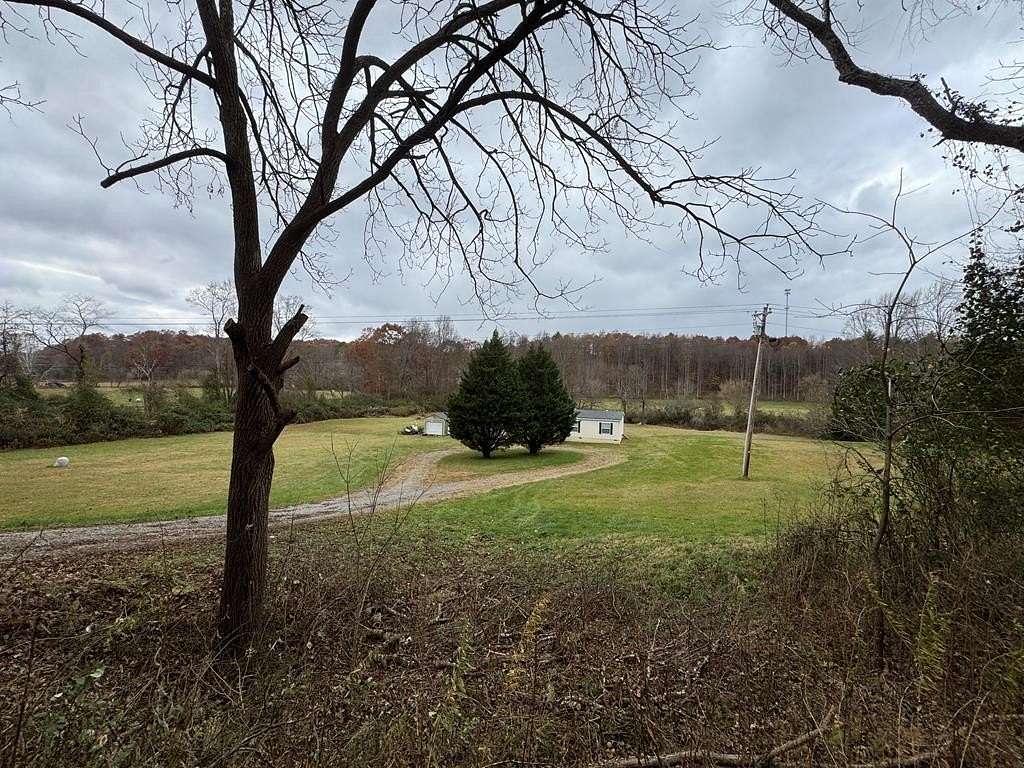 3.56 Acres of Residential Land with Home for Lease in Morganton, Georgia