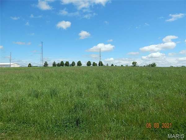 1.38 Acres of Residential Land for Sale in Waterloo, Illinois