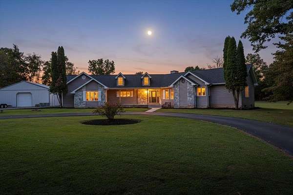 2.44 Acres of Residential Land with Home for Sale in Luray, Virginia