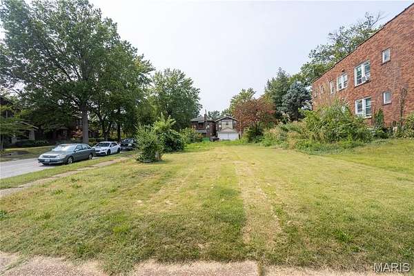 0.16 Acres of Mixed-Use Land for Sale in St. Louis, Missouri