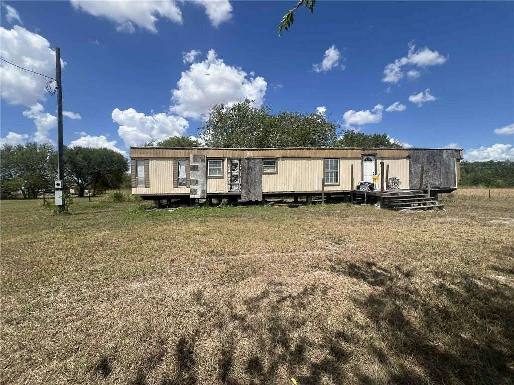 1 Acre of Improved Land for Sale in Sinton, Texas