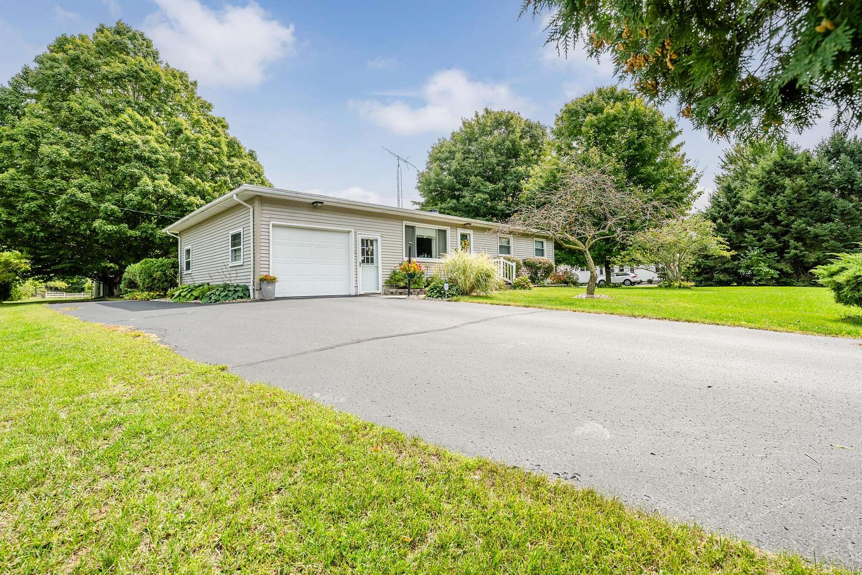 6.39 Acres of Land with Home for Sale in Benton Harbor, Michigan