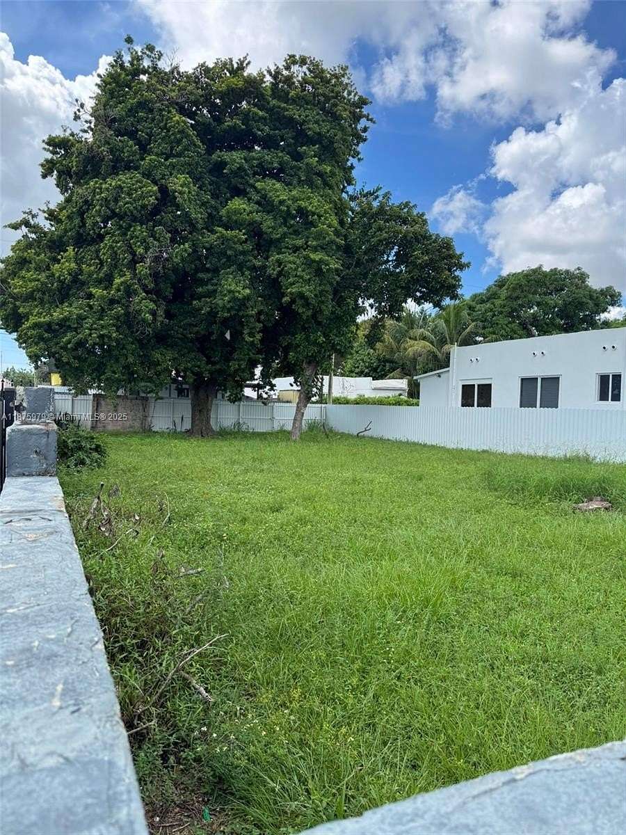 0.12 Acres of Residential Land for Sale in Miami, Florida