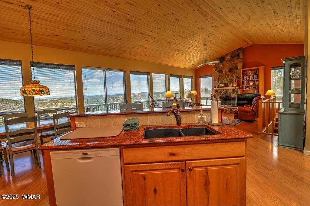 19.5 Acres of Land with Home for Sale in Show Low, Arizona