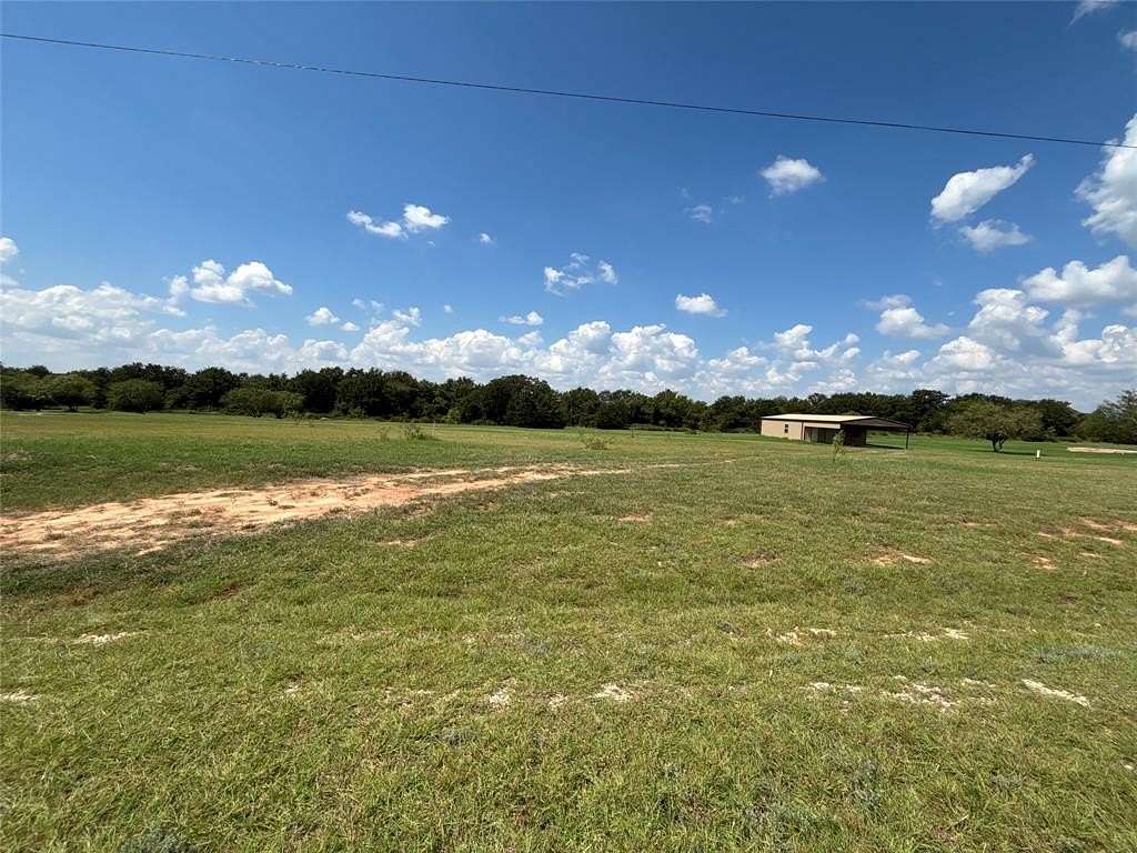 2 Acres of Residential Land for Sale in Stephenville, Texas