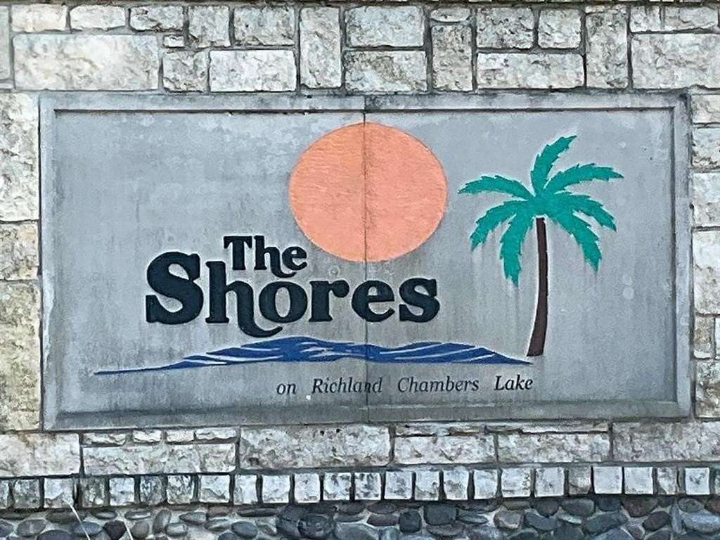 1 Acre of Residential Land for Sale in Corsicana, Texas