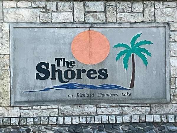 1 Acre of Residential Land for Sale in Corsicana, Texas