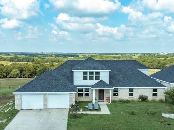 33.5 Acres of Land with Home for Sale in Ennis, Texas