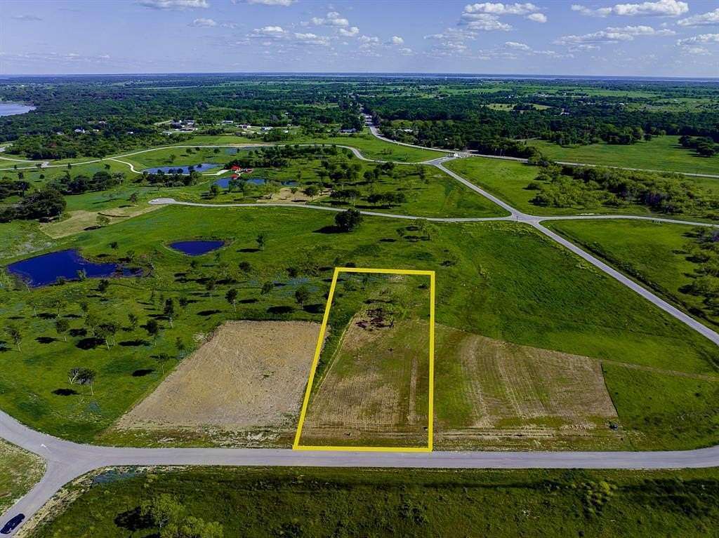 1 Acre of Residential Land for Sale in Corsicana, Texas