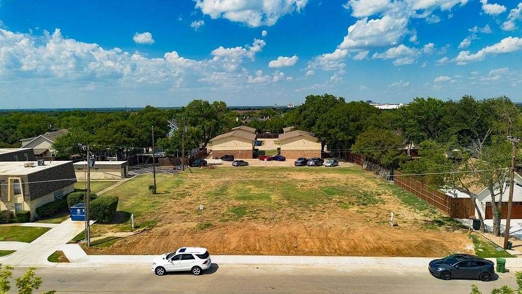 0.2 Acres of Residential Land for Sale in Grapevine, Texas